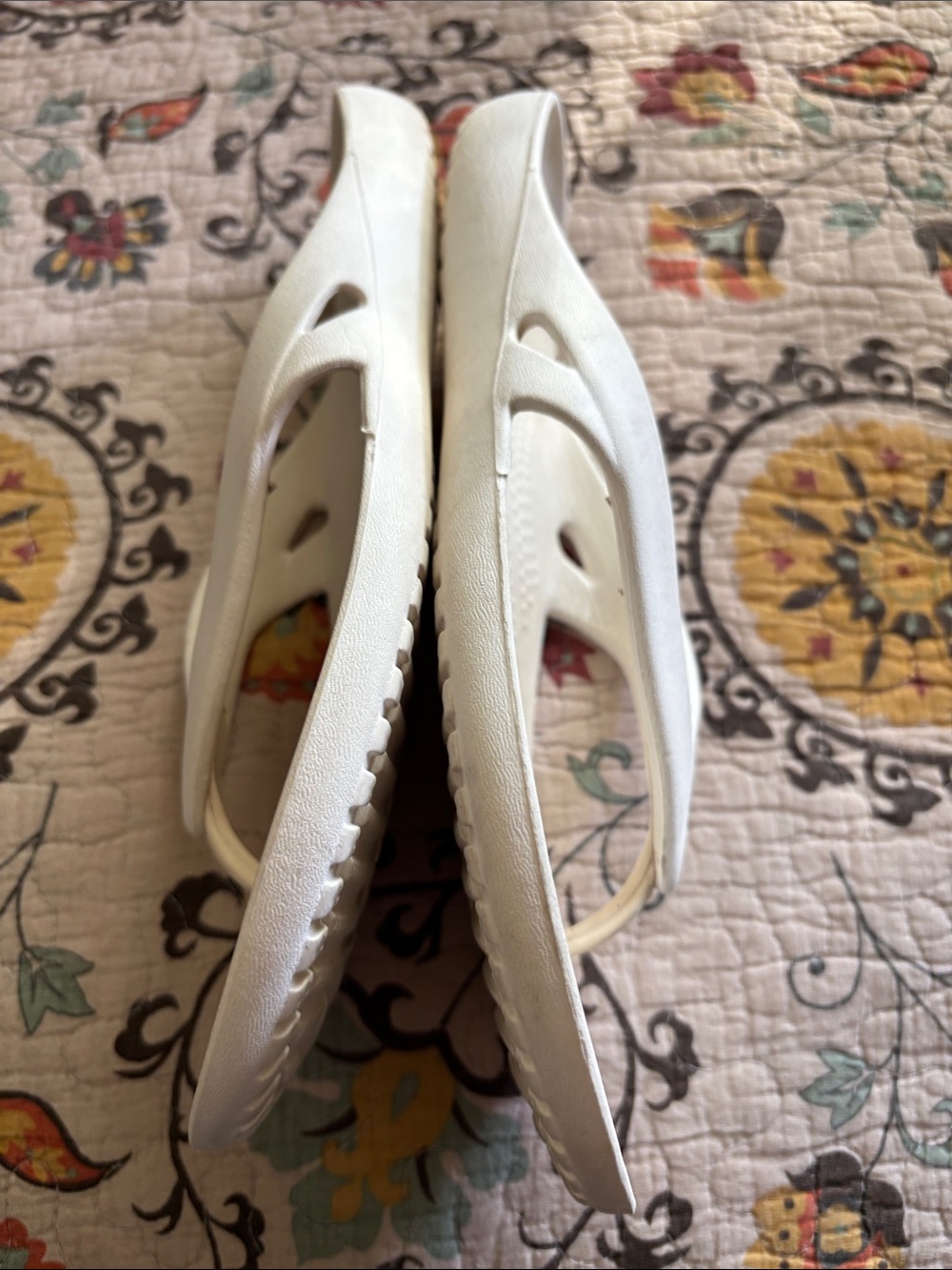 Crocs Iconic Comfort Kadee II White Thong Flip Flop Sandals Size 9 - Picture 5 of 13